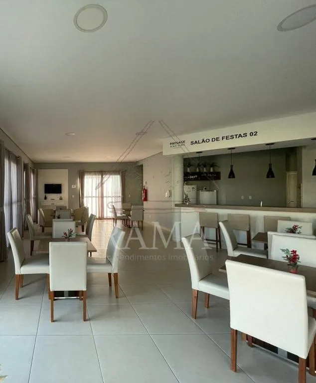 Casa planejada Condomínio apx. 180m² c/ 3 Quartos, fachada imponente e quintal..