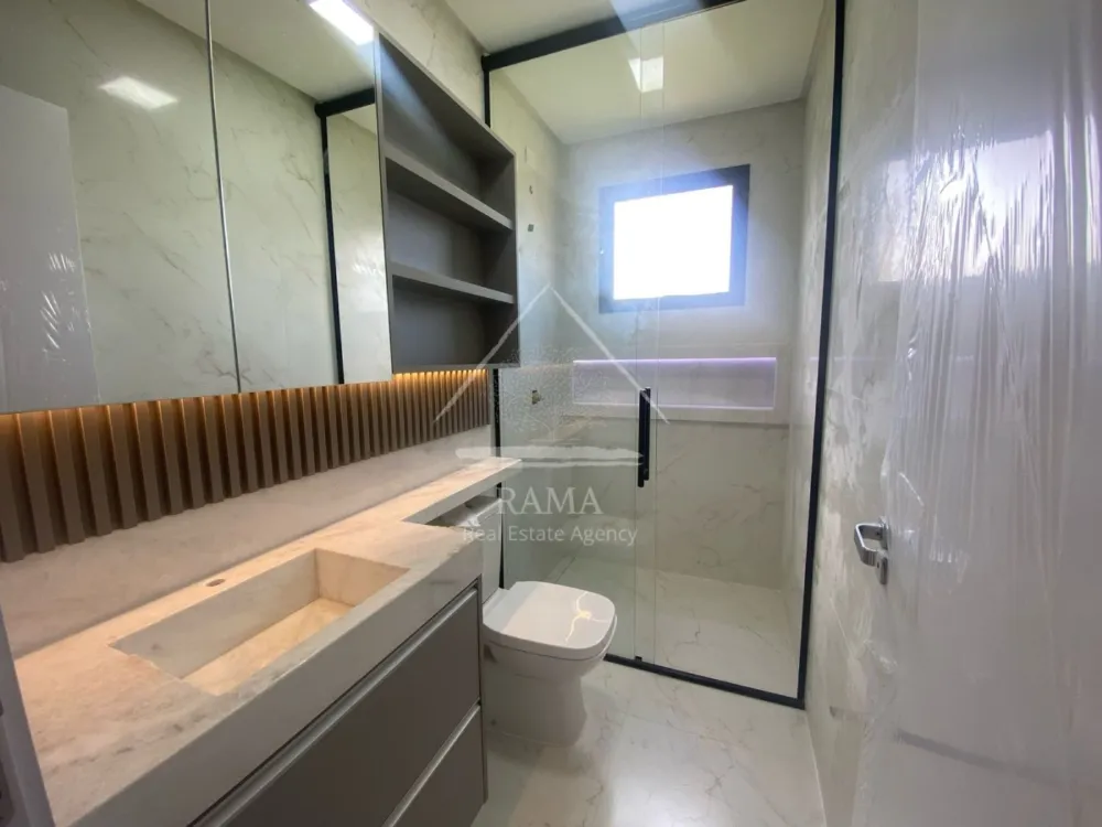 Casa de Alto Padrão no Terras Alphaville, 3 Suítes, 4 vagas, pronta para morar!