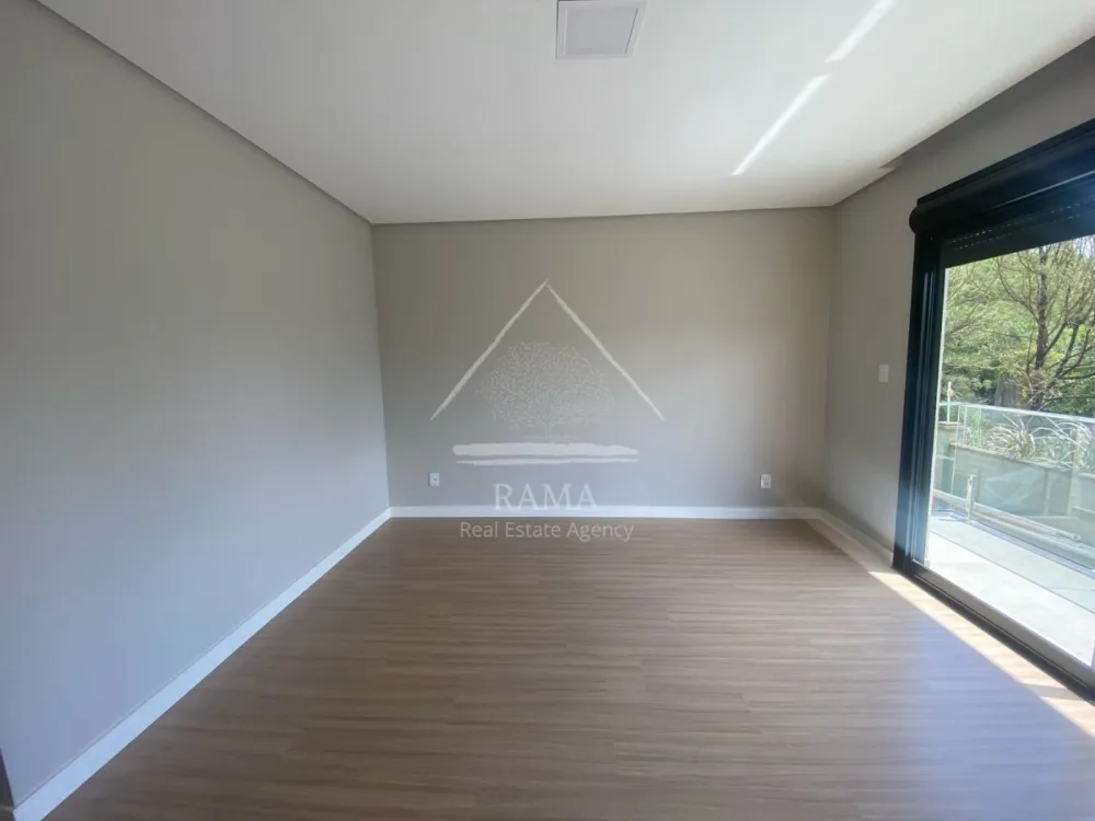 Casa de Alto Padrão no Terras Alphaville, 3 Suítes, 4 vagas, pronta para morar!