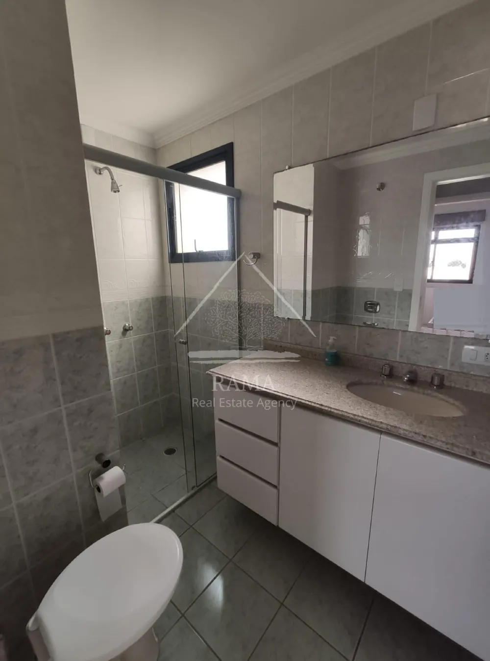 Apto em excelente localização no Vila Estrela, com linda mobília planejada!