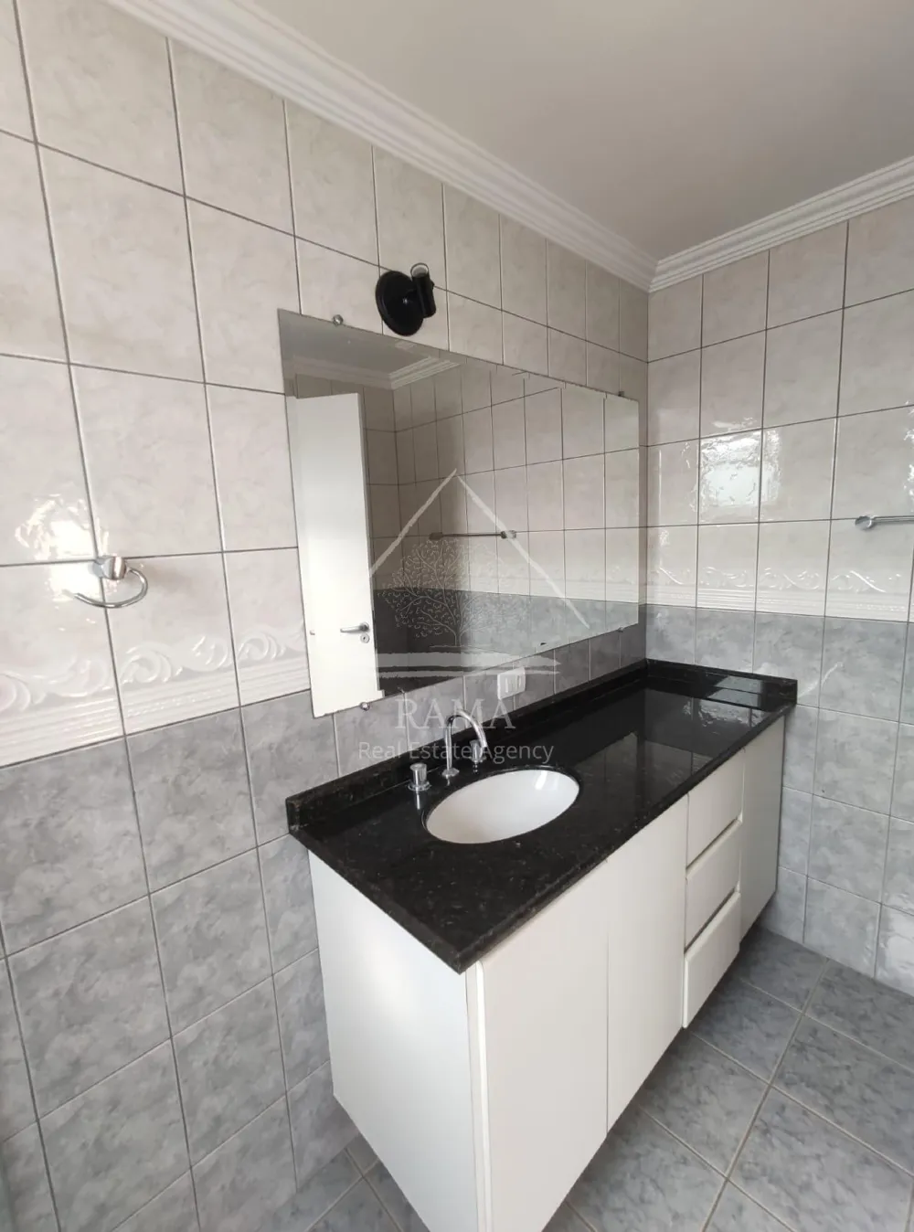 Apto em excelente localização no Vila Estrela, com linda mobília planejada!