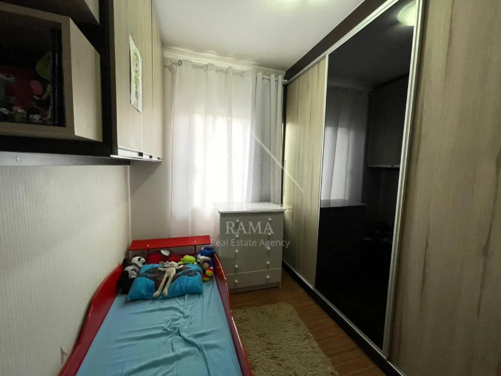 Casa aprox. 110m² com 3 Quartos, Suíte, 2 vagas e quintal no Jd. Carvalho!