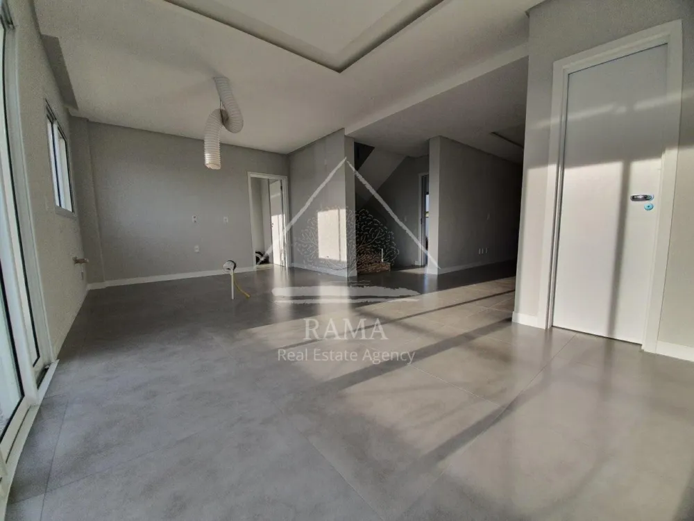 Casa de alto padrão em Condomínio Fechado no Estrela, 4 Quartos (3 Suítes)