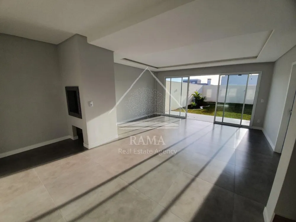 Casa de alto padrão em Condomínio Fechado no Estrela, 4 Quartos (3 Suítes)