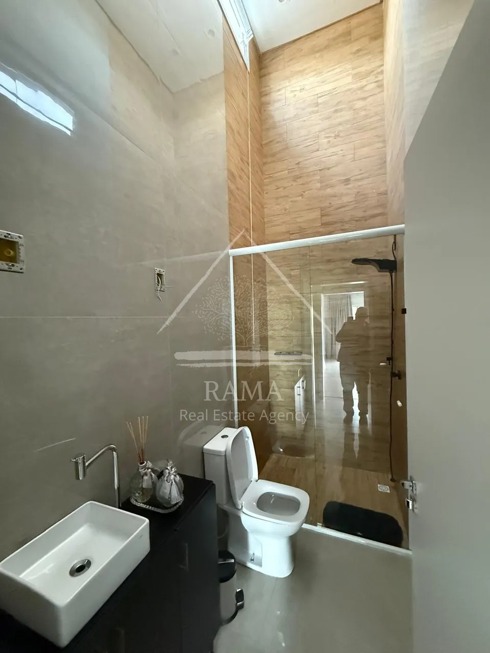 Apartamento Mobiliado c/ 2Q, 2V no Estrela Locação próx ao Colégio Sta Teresinha