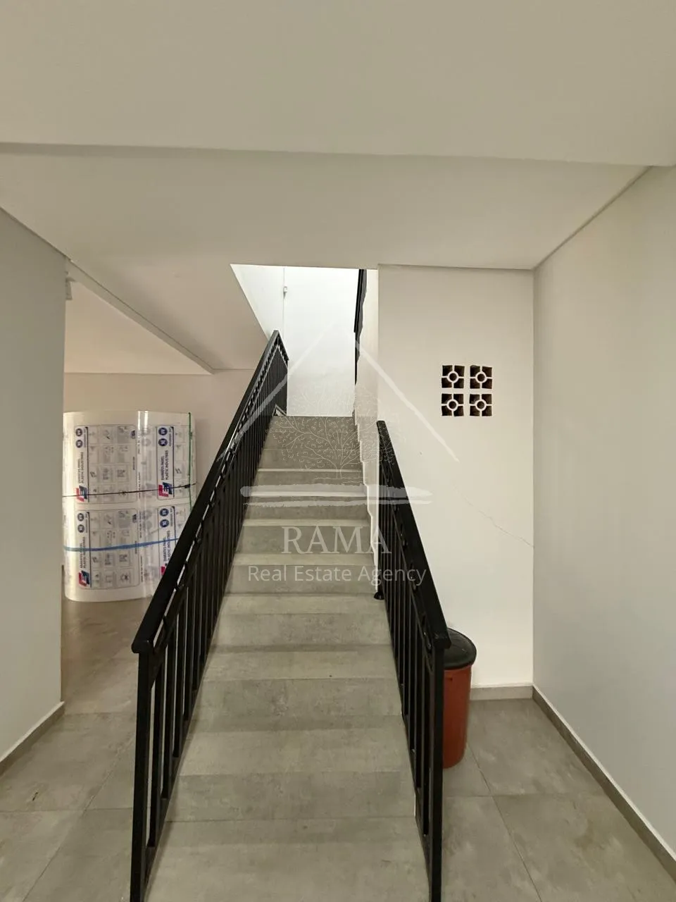 Apartamento Mobiliado c/ 2Q, 2V no Estrela Locação próx ao Colégio Sta Teresinha
