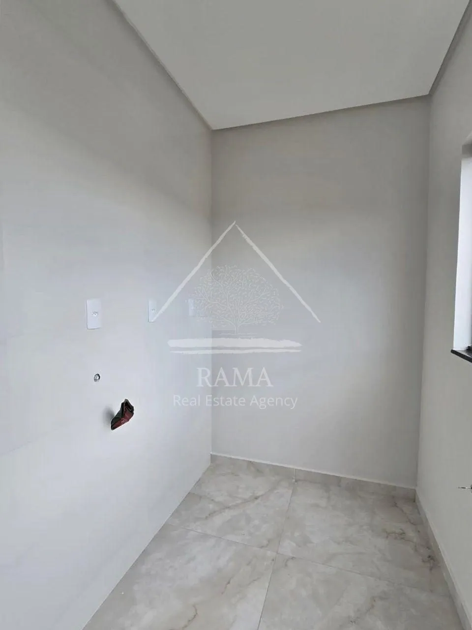 Casa pronta para morar Condomínio Fechado - Ponta Grossa