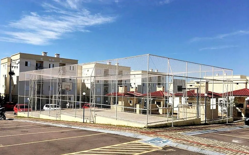 Apto semi-mobiliado no Cond. Resid. Campo Alegre 3Q + Garagem + Lazer