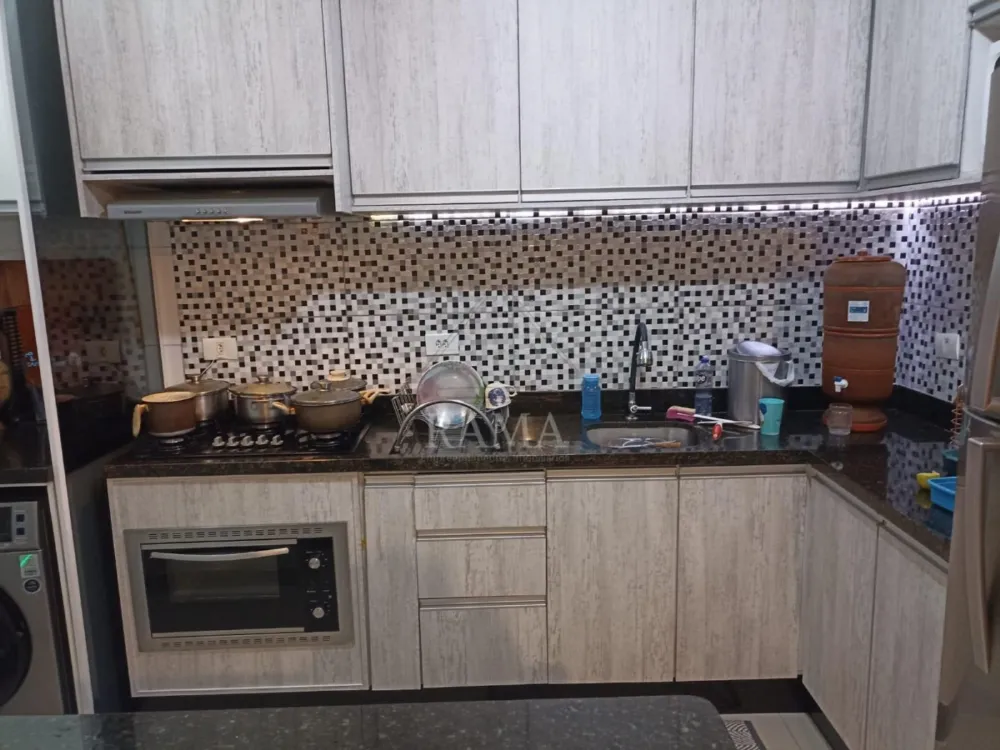 Apto semi-mobiliado no Cond. Resid. Campo Alegre 3Q + Garagem + Lazer