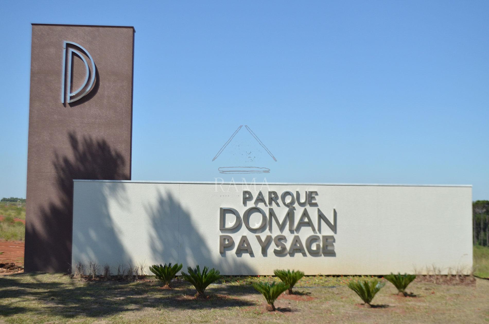 Casa planejada Condomínio apx. 180m² c/ 3 Quartos, fachada imponente e quintal..