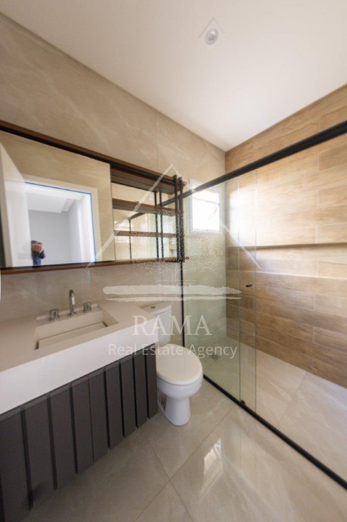 Casa Nova, em fase de acabamento, Condomínio Fechado em Oficinas! 3 Quartos/2 Vagas