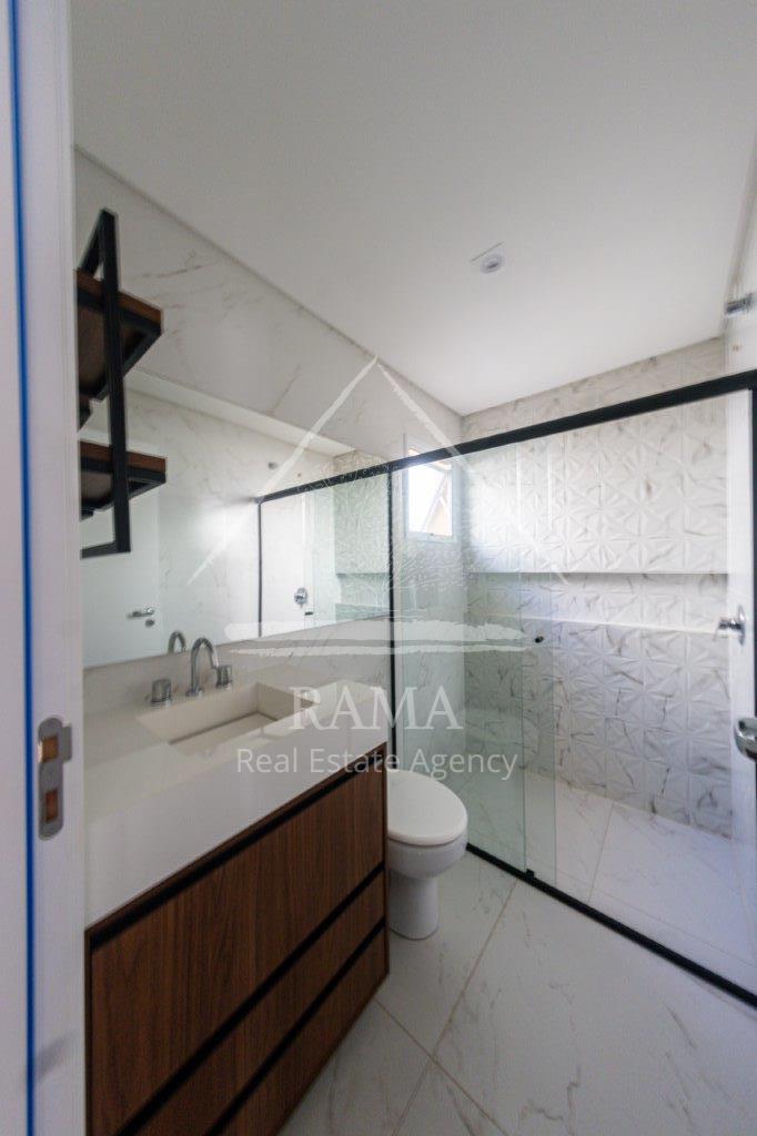 Casa Nova, em fase de acabamento, Condomínio Fechado em Oficinas! 3 Quartos/2 Vagas