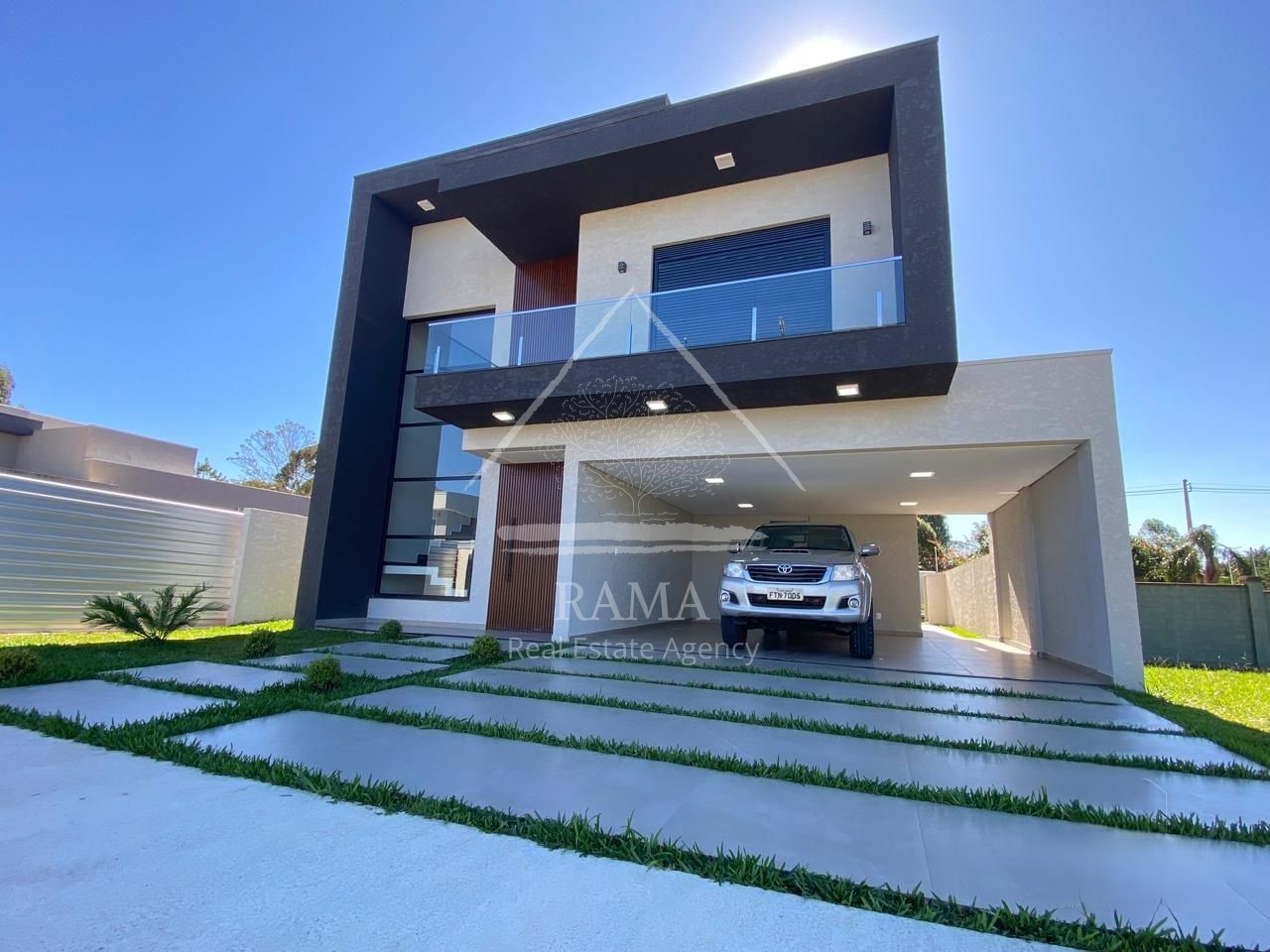 Casa de Alto Padrão no Terras Alphaville, 3 Suítes, 4 vagas, pronta para morar!