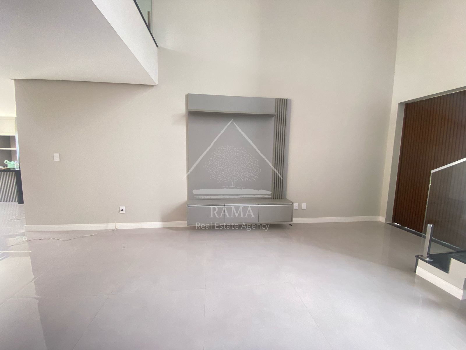 Casa de Alto Padrão no Terras Alphaville, 3 Suítes, 4 vagas, pronta para morar!