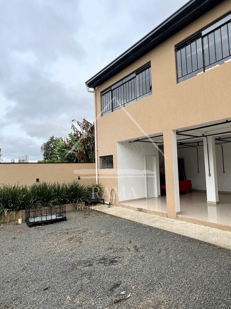 Excelente Barracão à Venda próximo ao Centro de Ponta Grossa - Pronto e Acabado!