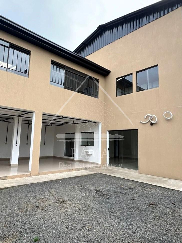 Excelente Barracão à Venda próximo ao Centro de Ponta Grossa - Pronto e Acabado!