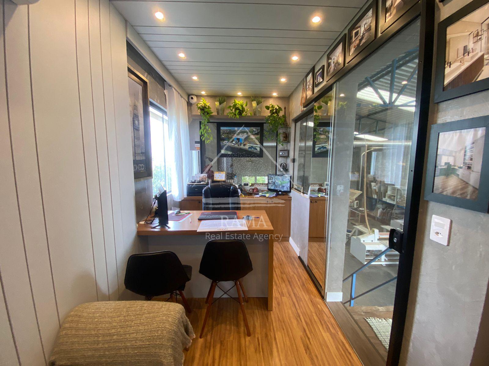 Excelente Barracão à Venda próximo ao Centro de Ponta Grossa - Pronto e Acabado!