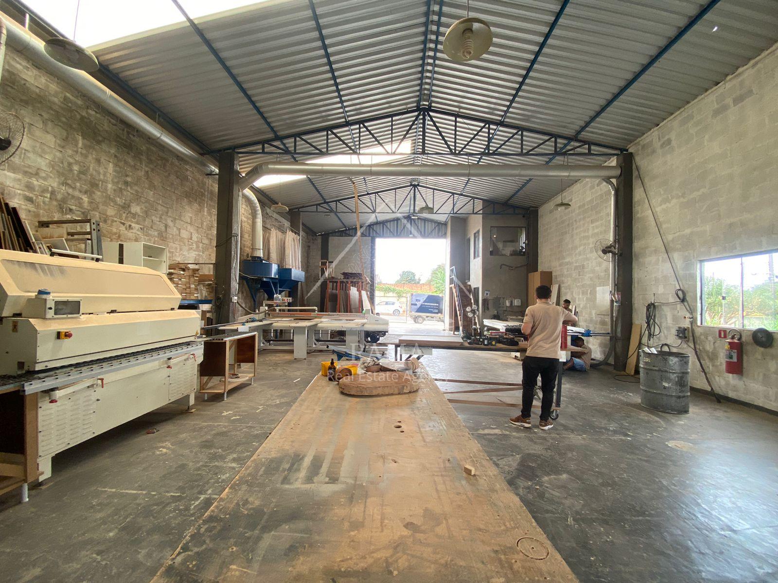 Excelente Barracão à Venda próximo ao Centro de Ponta Grossa - Pronto e Acabado!