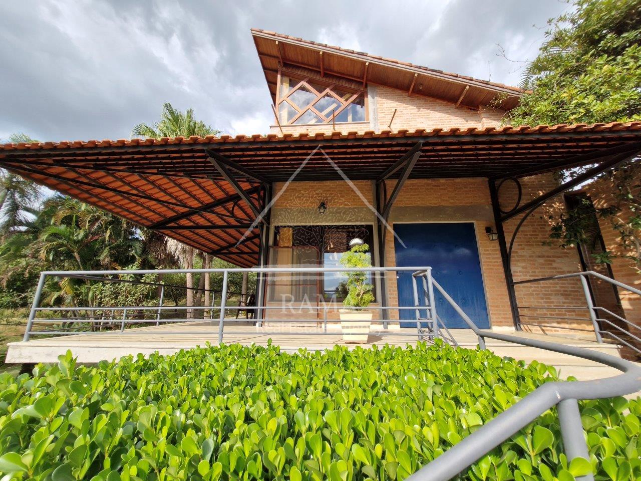 Casa Moderna em Condomínio Fechado Região de São Lourenço - Sul de Minas Gerais