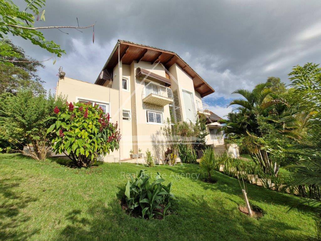 Casa Moderna em Condomínio Fechado Região de São Lourenço - Sul de Minas Gerais