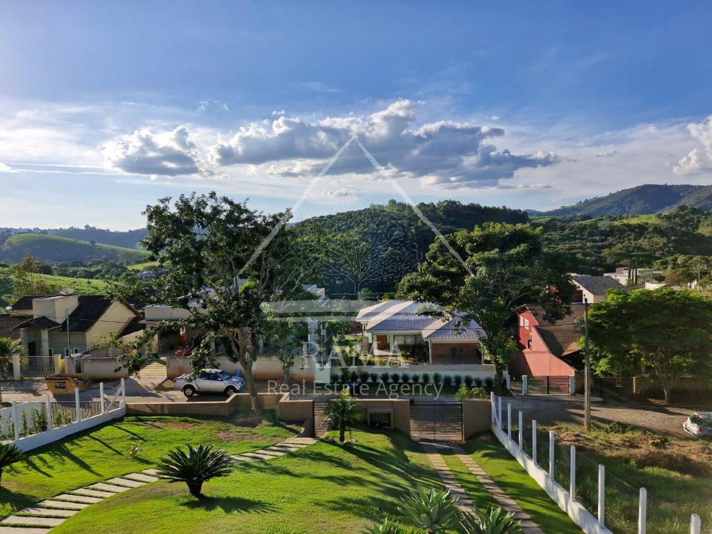 Casa Moderna em Condomínio Fechado Região de São Lourenço  - Sul de Minas Gerais