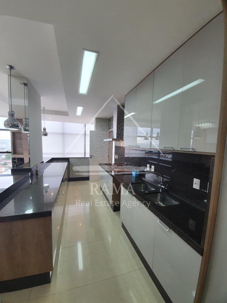 Apartamento de Alto Padrão para Venda ou Locação no Centro de Ponta Grossa - PR