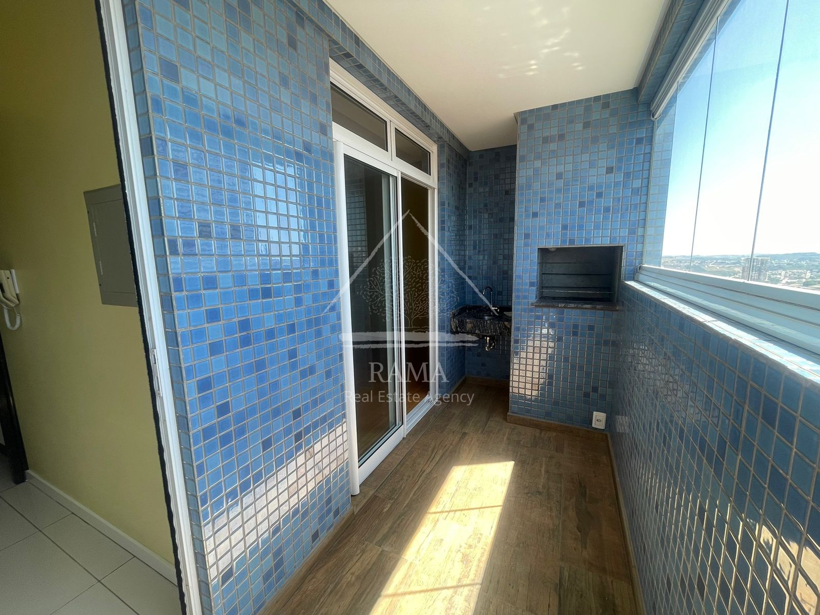 Apartamento de alto padrão 3Q no centro de Ponta Grossa, pronto para morar!