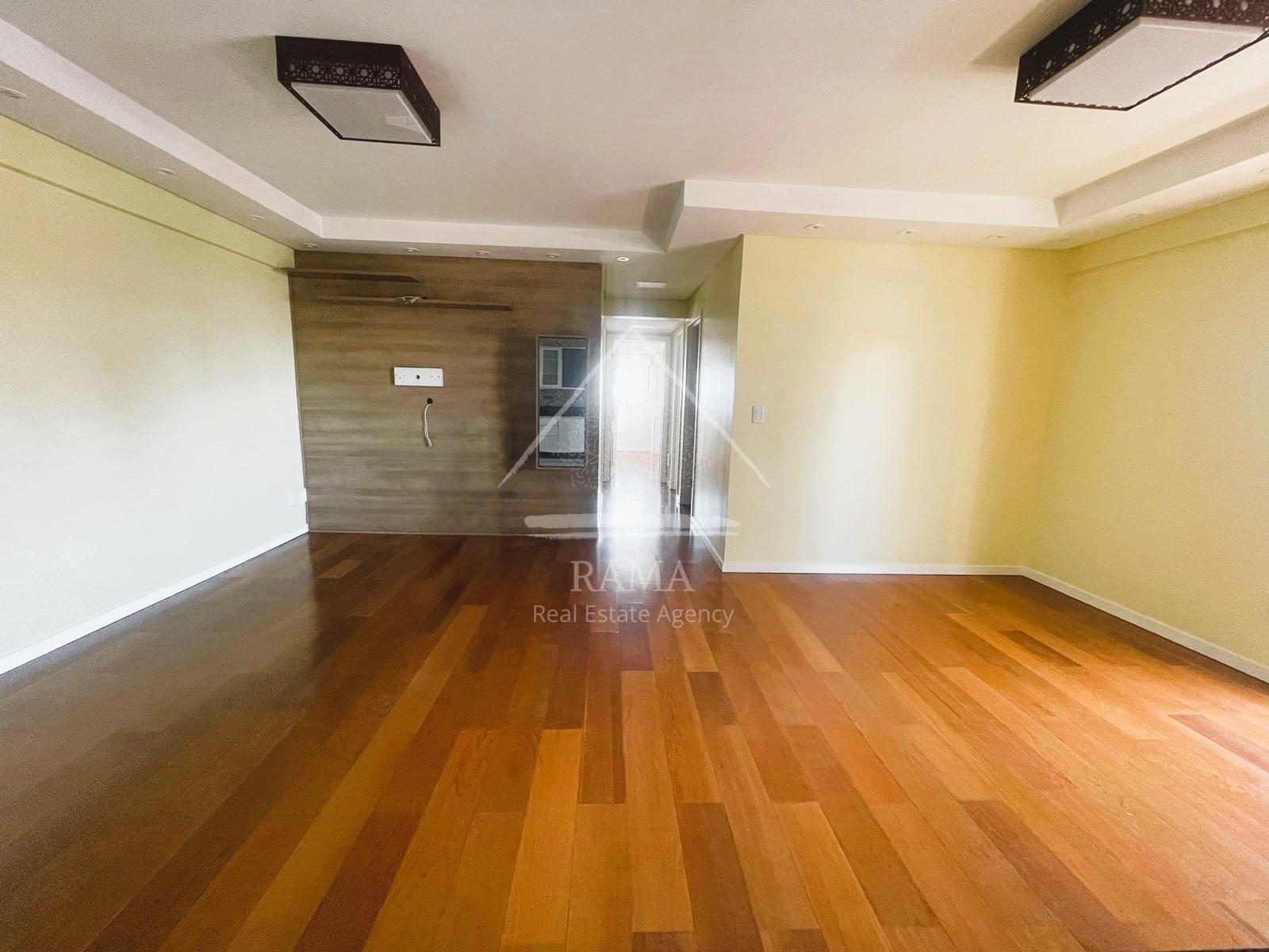 Apartamento de alto padrão 3Q no centro de Ponta Grossa, pronto para morar!