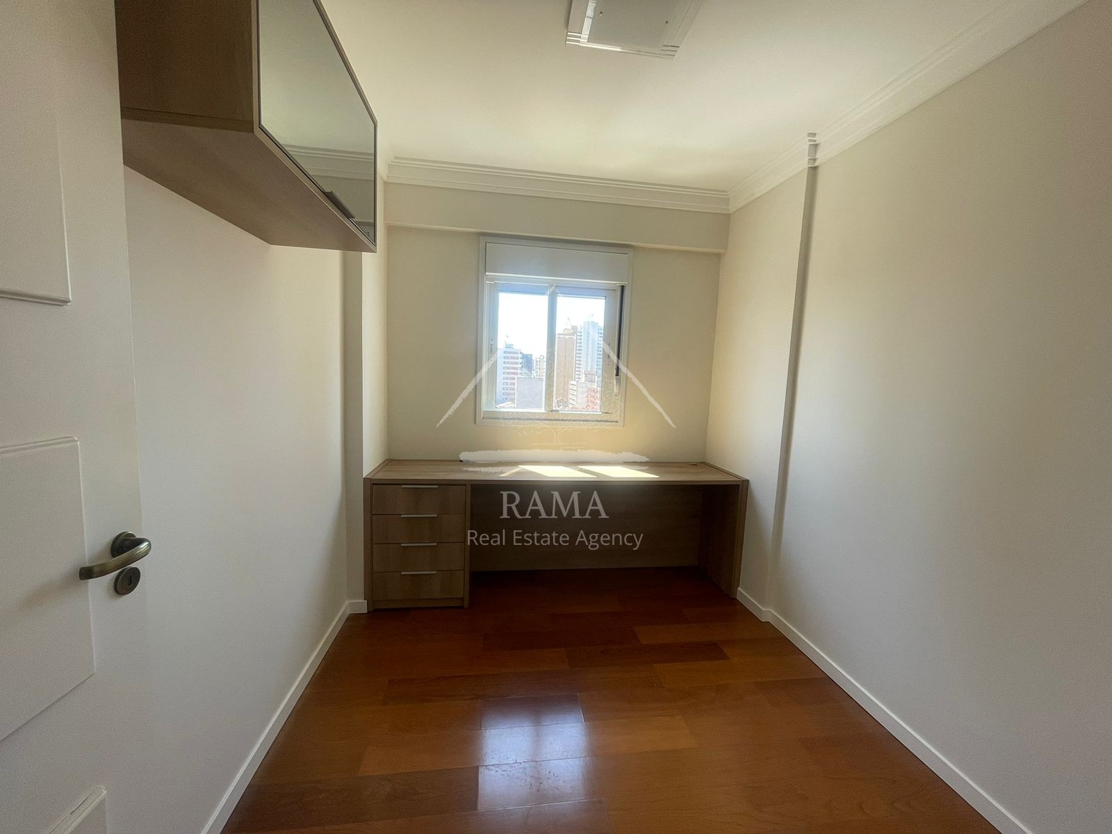 Apartamento de alto padrão no centro de Ponta Grossa, pronto para morar!