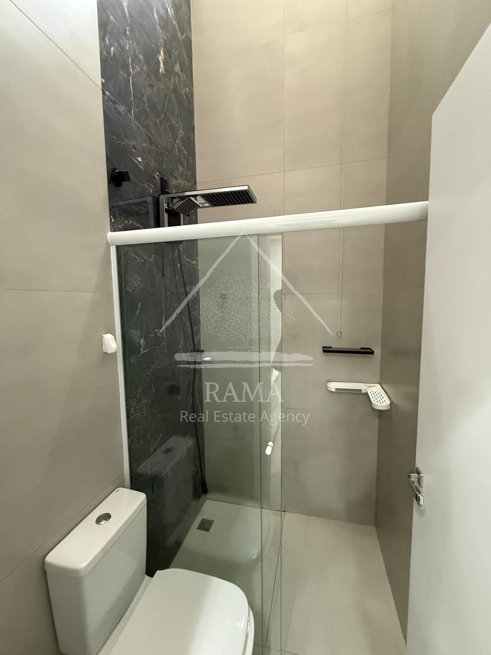 Apartamento inteiramente Mobiliado c/ 2Q e 2V no Estrela Locação próx ao Colégio Santa Teresinha