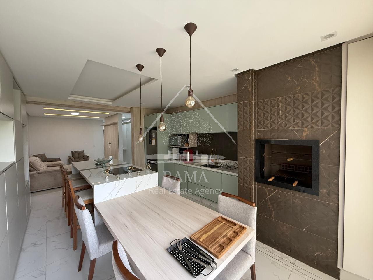 Apartamento inteiramente Mobiliado c/ 2Q e 2V no Estrela Locação próx ao Colégio Santa Teresinha