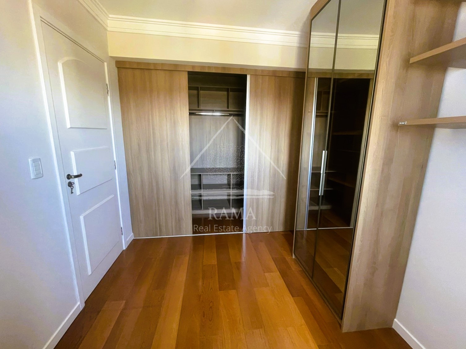 Apartamento de alto padrão p/ locação no centro de Ponta Grossa, pronto p morar!