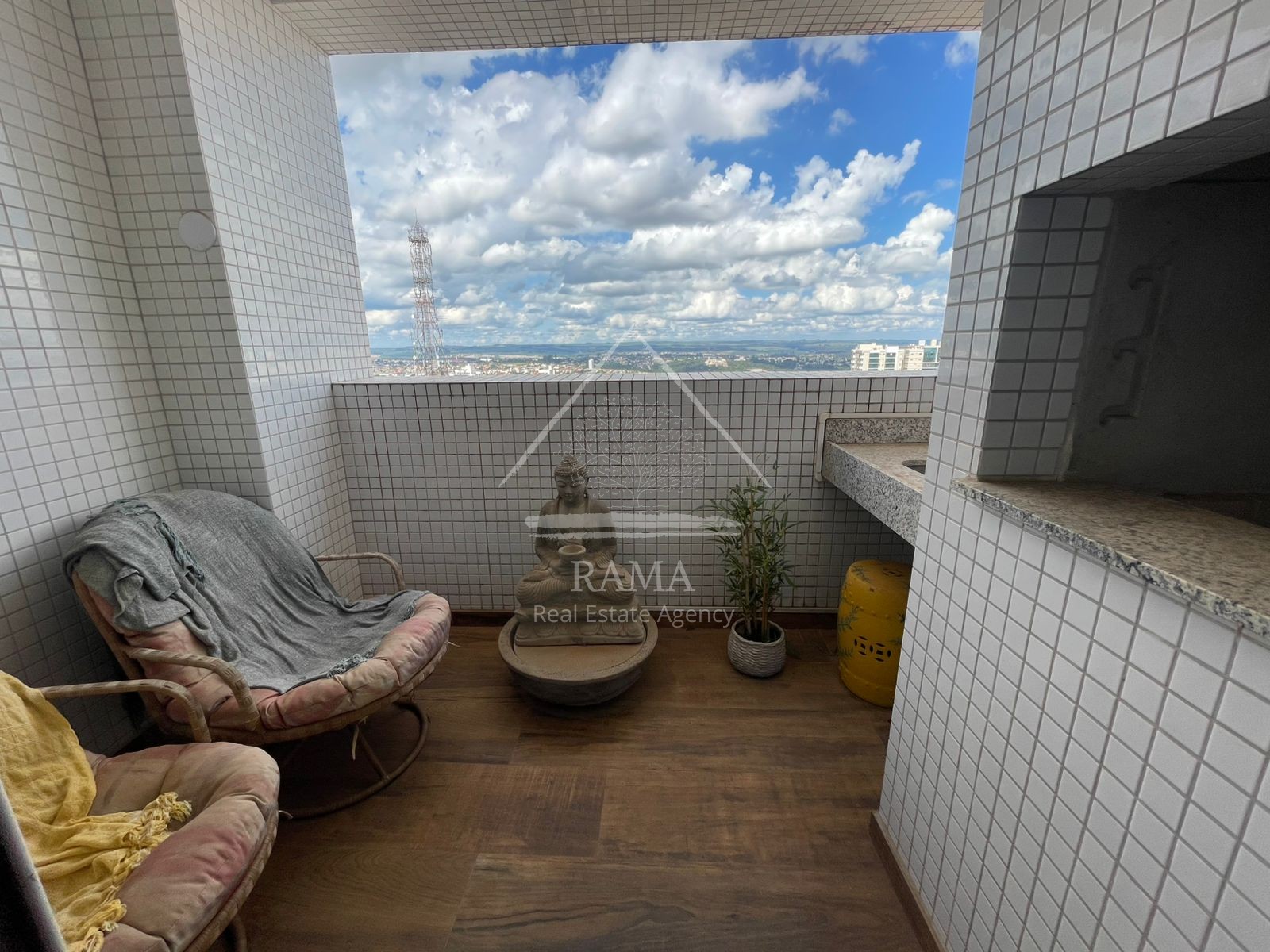 Apartamento de alto padrão 3Q no Centro de Ponta Grossa, pronto para morar!