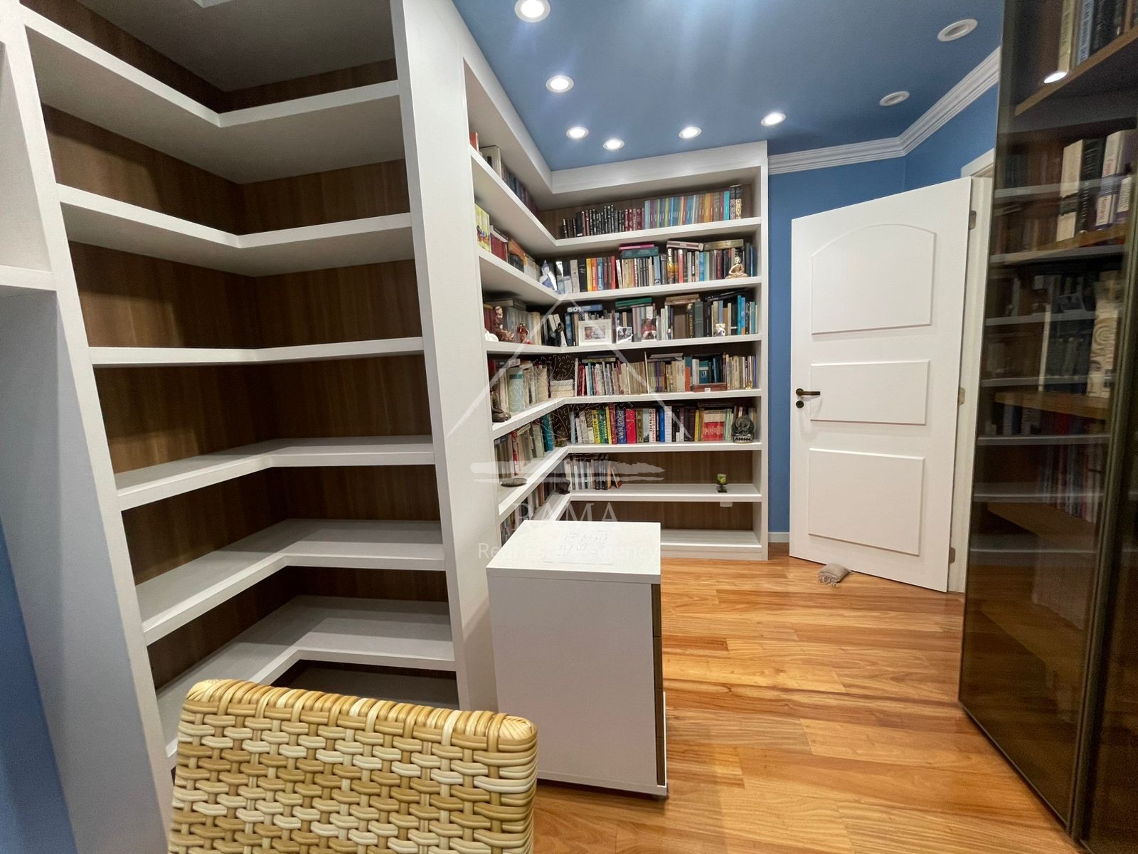 Apartamento de alto padrão 3Q no Centro de Ponta Grossa, pronto para morar!