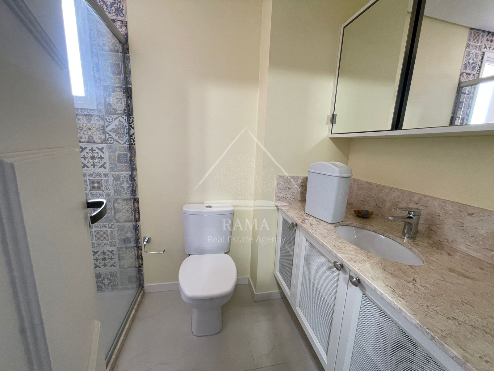 Apartamento de alto padrão 3Q no Centro de Ponta Grossa, pronto para morar!