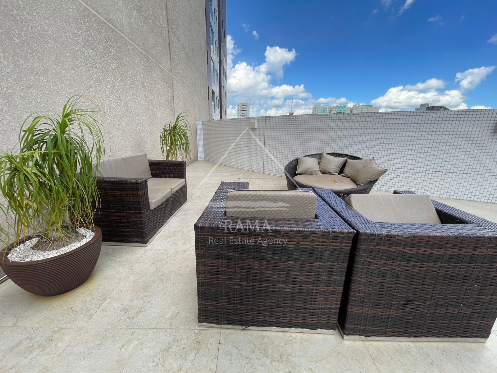 Apartamento de alto padrão 3Q no Centro de Ponta Grossa, pronto para morar!