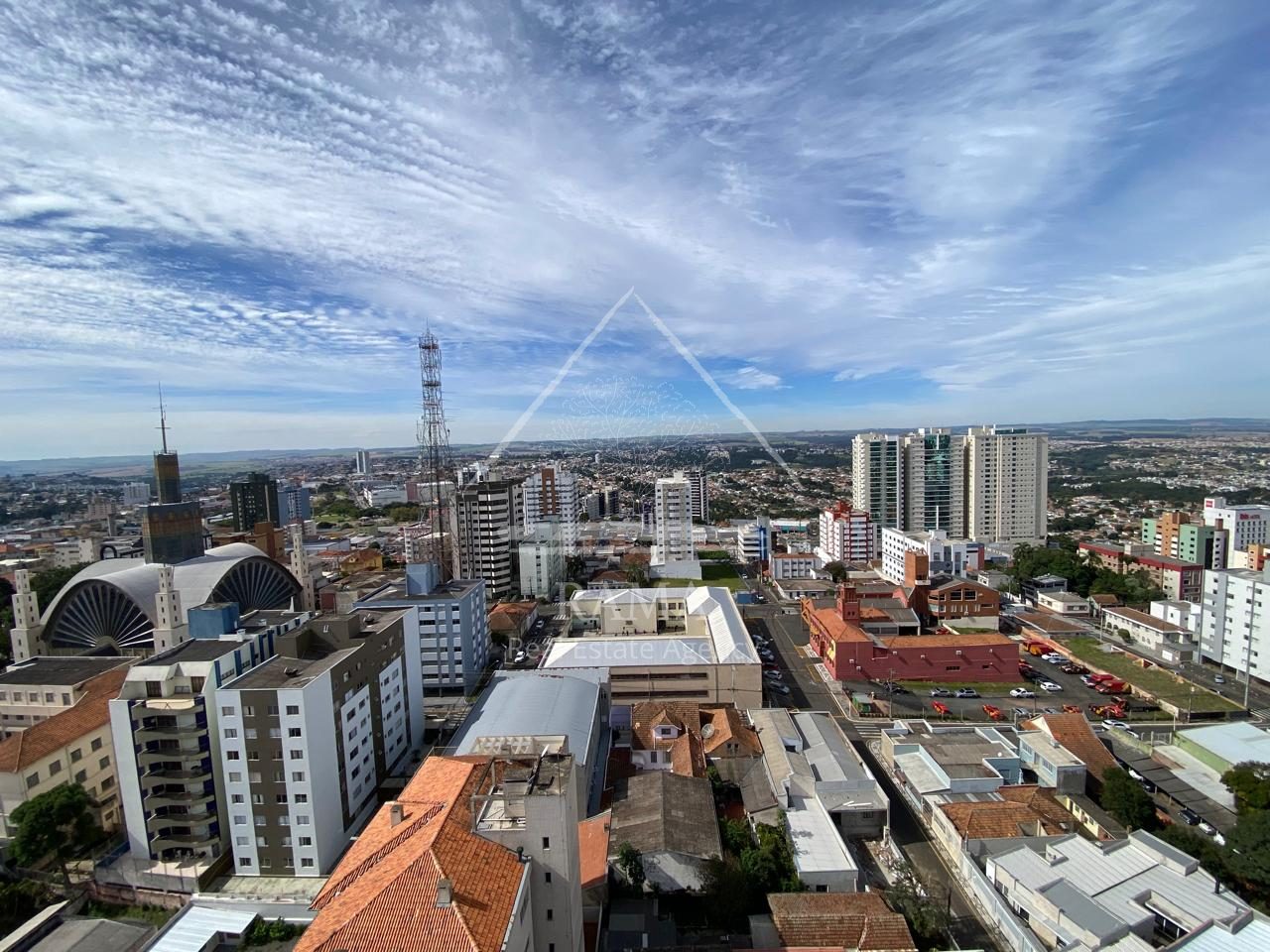 Apto 3Q/S de alto padrão p/ locação no centro de Ponta Grossa, pronto p morar!